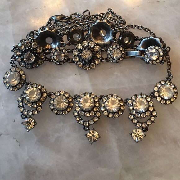 RHINESTONE AND Antique Looking Necklace & Bracelet - Picture 5 of 9